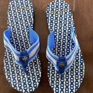 NEW Tory Burch Gemini Link thin flip flop.  Size 7